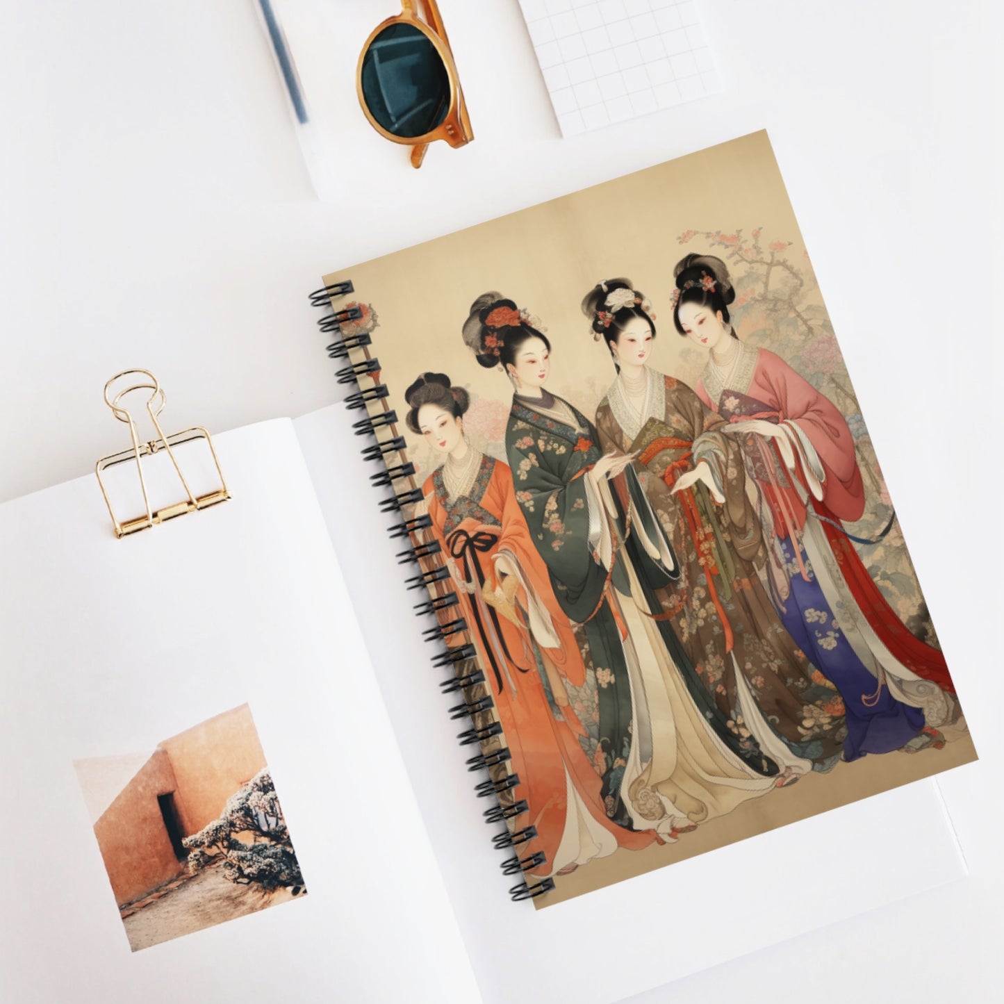 The Captivating Concubines